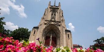 Cathedral of Learning in the summer
