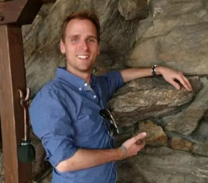 Image of a man.